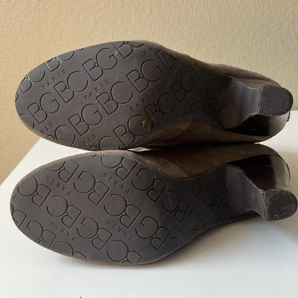 BCBG Paris Brown‎ Suede Women's Boots Bootie Size 8.5 - Picture 5 of 6